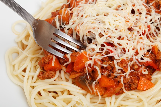 Špageti s pikantnim sosom od paradajza