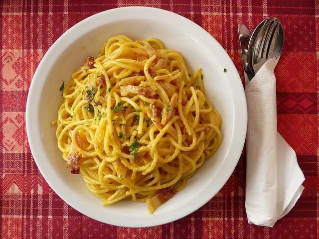 Špageti sa četiri vrste sira (spaghetti quatro formagio)