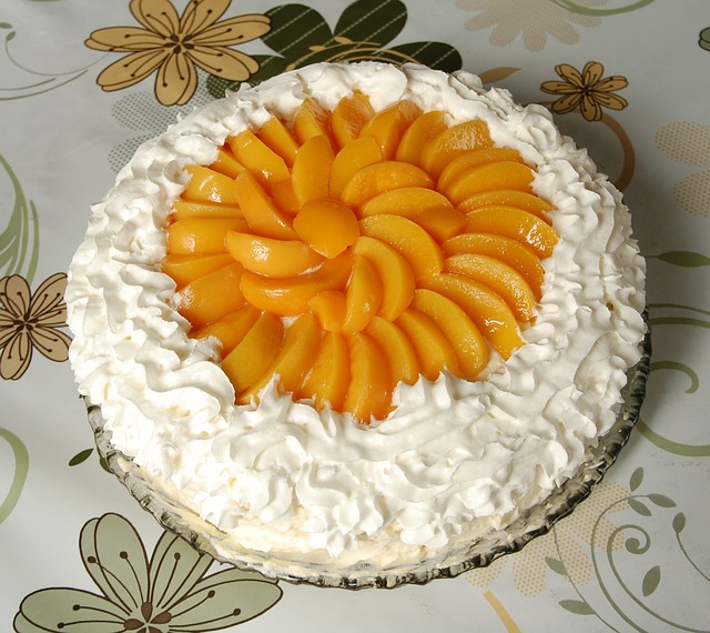 Torta sa breskvama Torta sa breskvama