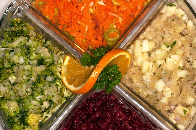 Šarena vitaminska salata Šarena vitaminska salata