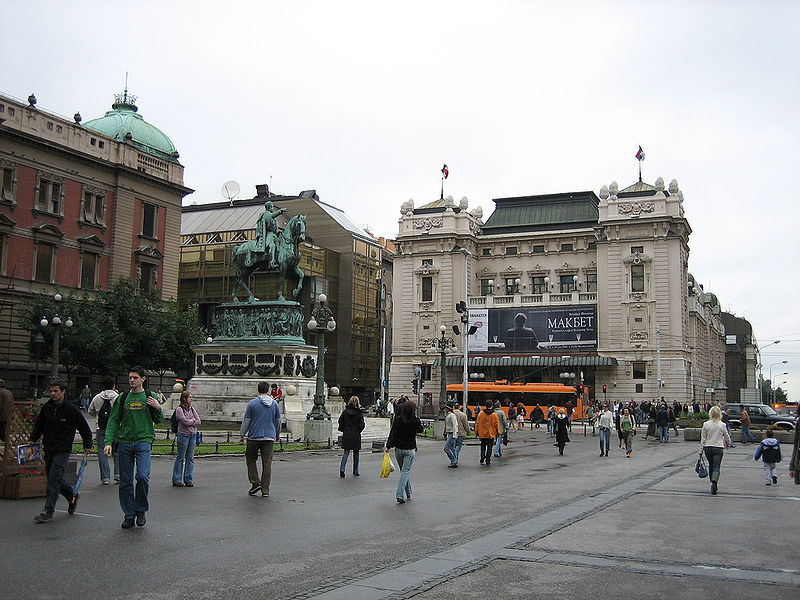 Giros i sirtaki na Trgu republike