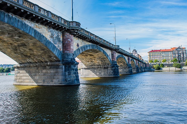 U eksploziji u Pragu povređena 16-godišnja devojka