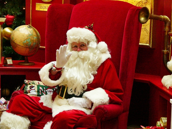 Legenda o Deda Mrazu: Kako je nastala priča o deki koji deli poklone