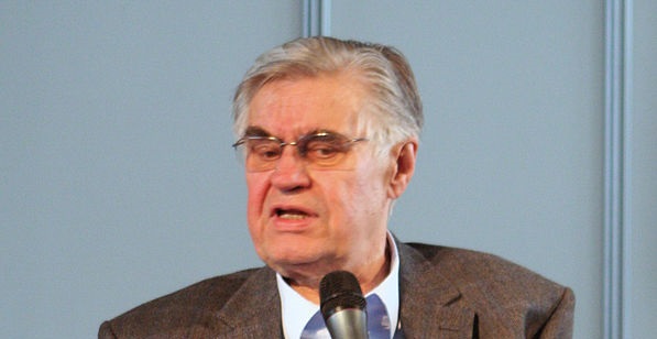 Umro nemački diplomata Hans Košnik, nekadašnji izaslanik EU za Mostar