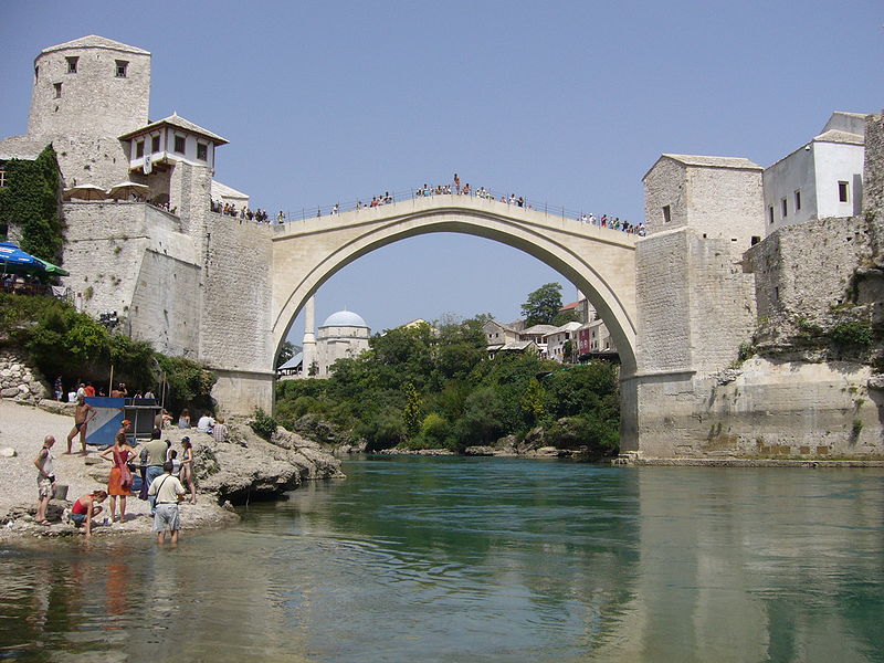 Mostar u šoku: Bačena bomba na kuću poznatog pekara