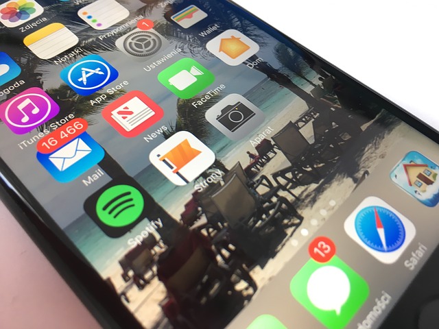 Appleov novi iPhone će podržavati bežično punjenje?