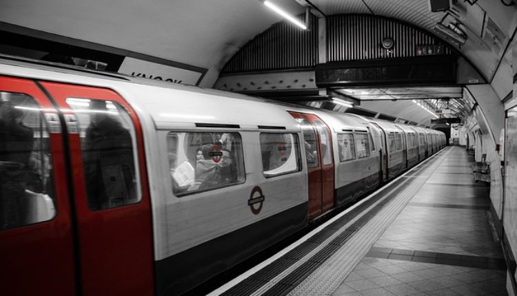 London: Evakuisana stanica metroa zbog voza u kvaru