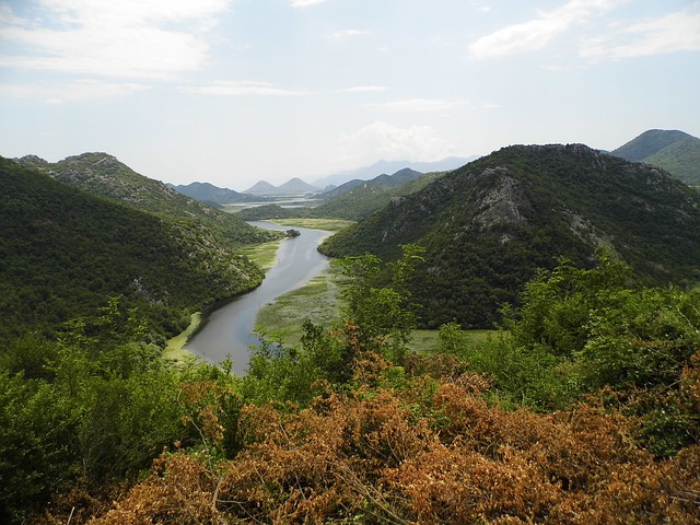 U Crnoj Gori ugrožena osnovna prava Srba