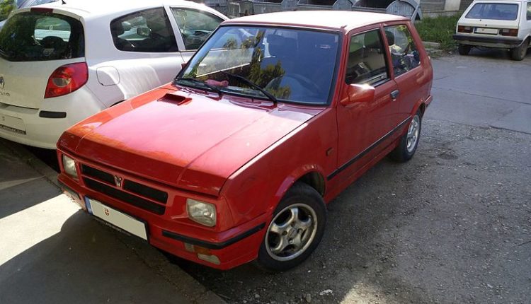 „Jugo” dva meseca nepropisno parkiran ispred opštine „Jugo” dva meseca nepropisno parkiran ispred opštine