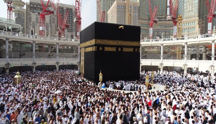 Evo šta žene u Saudijskoj Arabiji rade po PRVI PUT u životu Evo šta žene u Saudijskoj Arabiji rade po PRVI PUT u životu