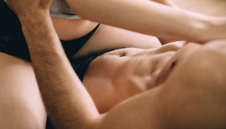 Muškarci  je obožavaju, a ovo je najopasnija seks poza, najčešće izaziva povrede