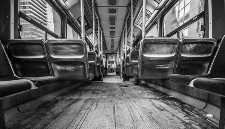 Kao pravi profesionalac: Dvanaestogodišnjak ukrao autobus i vozio ga po Nišu! Kao pravi profesionalac: Dvanaestogodišnjak ukrao autobus i vozio ga po Nišu!