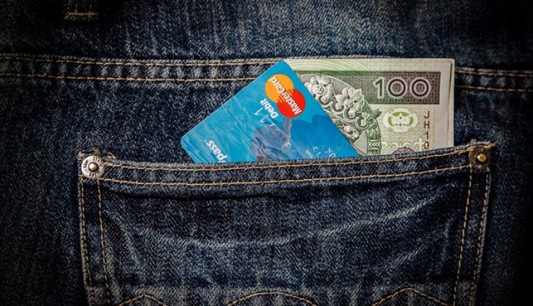 Prosečna novembarska neto plata 47.575 dinara, veća 1,5% Prosečna novembarska neto plata 47.575 dinara, veća 1,5%