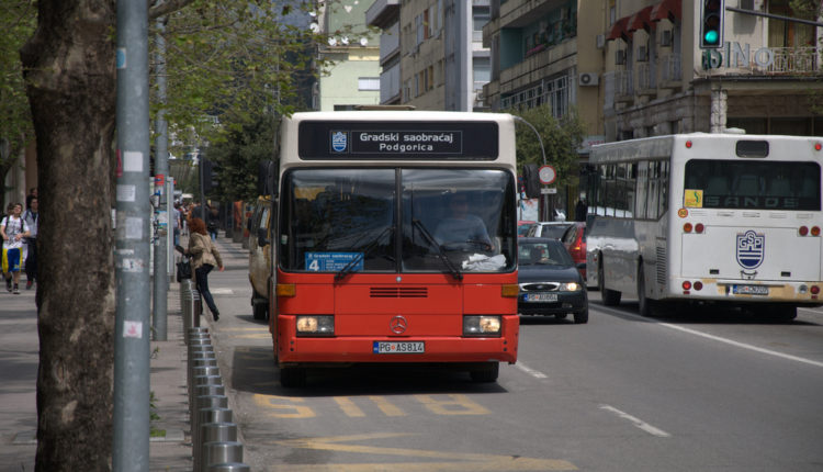 Nacionalna pomama u Crnoj Gori stigla i u škole