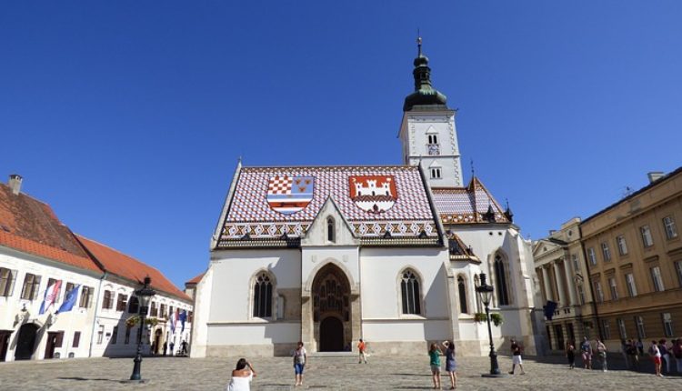 Incident u Zagrebu: Zastupnik Bulj pokušao da presretne Vučića Incident u Zagrebu: Zastupnik Bulj pokušao da presretne Vučića