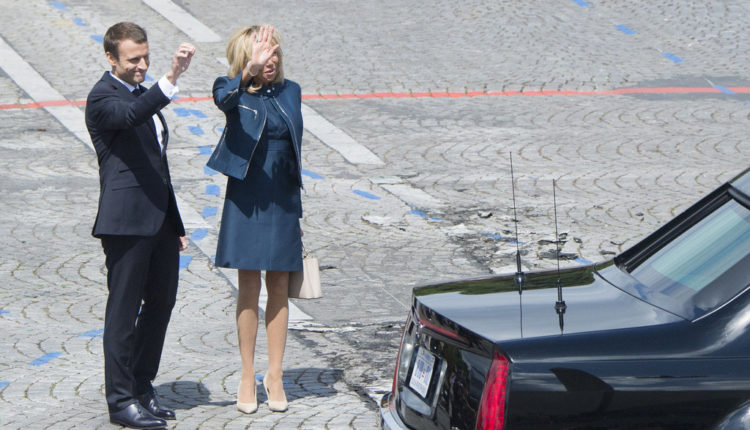 Ponovo kritikuju Brižit Makron: Ponaša se kao „kraljica Francuske“