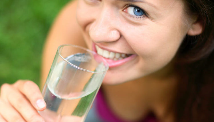 Trik s vodom – ubrzava sagorevanje kalorija