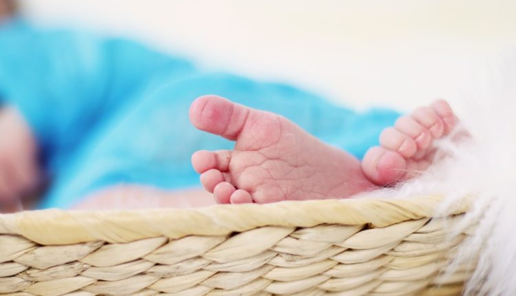 Čudo u Velikoj Britaniji: Porodila se dva puta u 17 dana