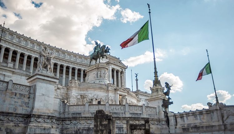 Bura u Italiji: Sve može, ali ako kritikuješ Evropu… Ovo je izdaja! Bura u Italiji: Sve može, ali ako kritikuješ Evropu… Ovo je izdaja!