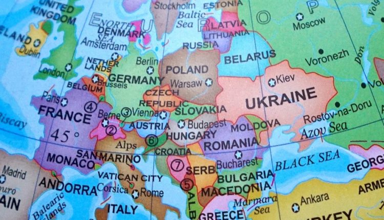 Korona u regionu: U Srbiji blagi pad, evo gde je najkritičnije Korona u regionu: U Srbiji blagi pad, evo gde je najkritičnije