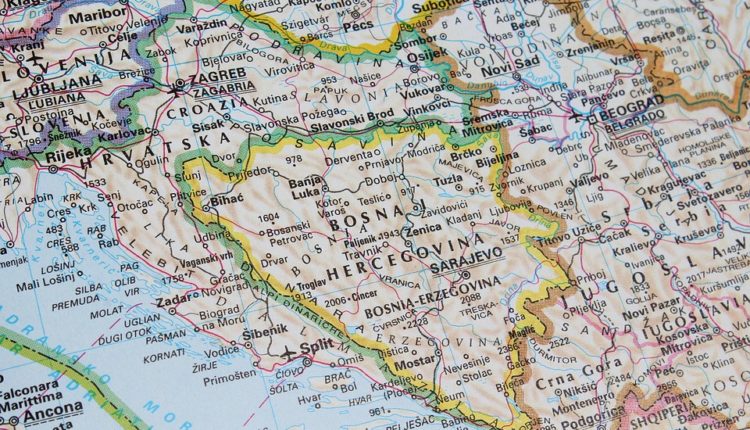 Bosna ulazi u NATO, samo ako okupiraju Srpsku (video) Bosna ulazi u NATO, samo ako okupiraju Srpsku (video)