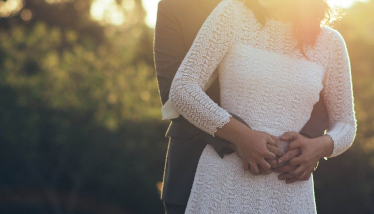 Uzbudite ga i bez golotinje i skidanja, ovih nekoliko vaših poteza dovešće ga do ludila