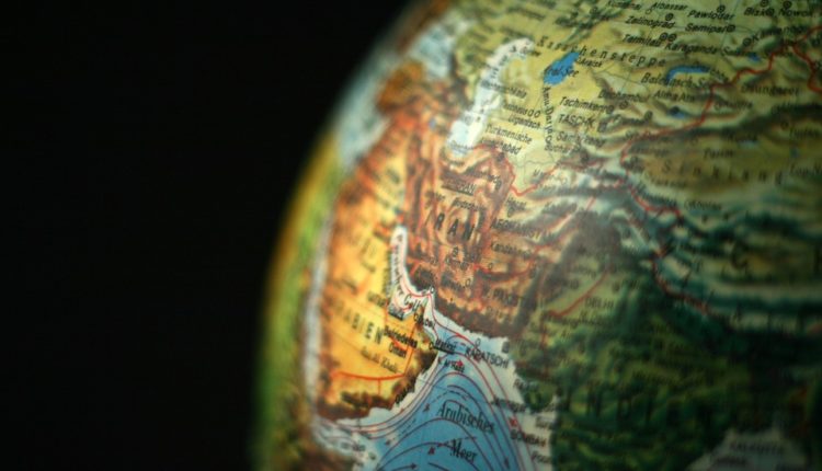 Kako Amerika preko Albanije destabilizuje Iran Kako Amerika preko Albanije destabilizuje Iran