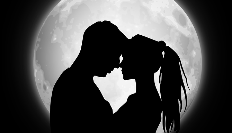 Romantika za superbogate – prosidba iznad Meseca