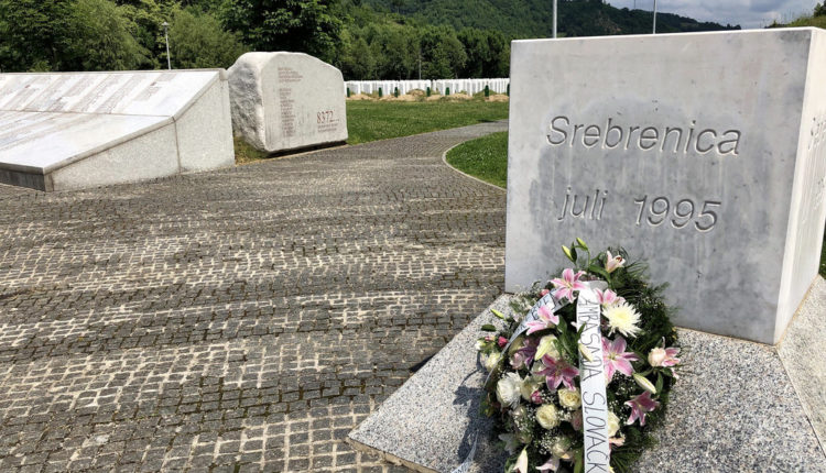 „Nek se ljute, hoćemo istinu o Srebrenici“
