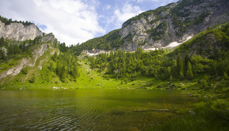 Peking počinje bitku za Kosovo