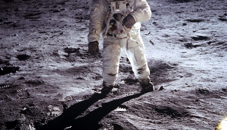 NASA se vraća na Mesec 2024, a osvajanje Marsa zakazano za 2033. NASA se vraća na Mesec 2024, a osvajanje Marsa zakazano za 2033.