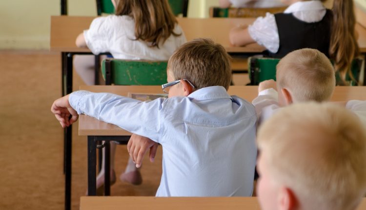 Dete vam je loš đak? Uzroka je mnogo, ali je jedan SIGURAN! Dete vam je loš đak? Uzroka je mnogo, ali je jedan SIGURAN!