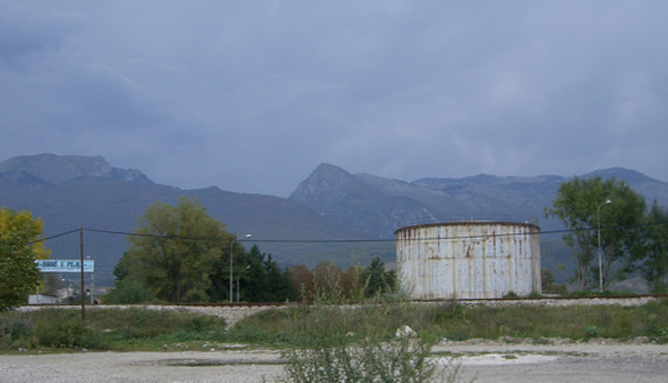 Prve ozbiljne posledice za Albance zbog carinskog rata Prve ozbiljne posledice za Albance zbog carinskog rata