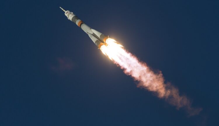 Amerika zatražila od Rusije da napravi raketu za put na Mesec