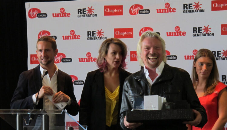 Branson odložio let u svemir zbog koncerta za Venecuelu Branson odložio let u svemir zbog koncerta za Venecuelu