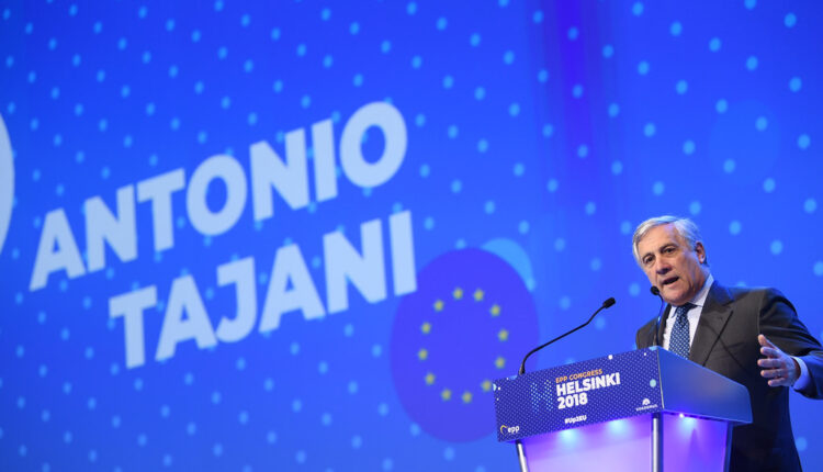Tajani opet provocira: Musolini je uradio i nešto dobro Tajani opet provocira: Musolini je uradio i nešto dobro