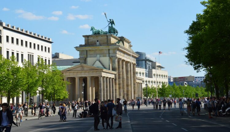 Delegacije Beograda i Prištine sastale se u Berlinu?