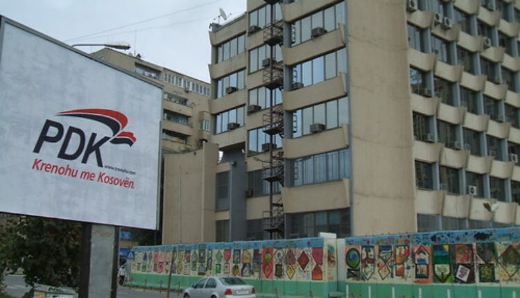 Srbija zbog UNMIK-a ne može da tuži Kosovo Srbija zbog UNMIK-a ne može da tuži Kosovo