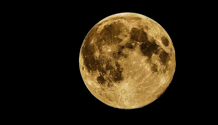 Šta kaže nauka: Da li ljudi zaista “polude” kada je pun Mesec?