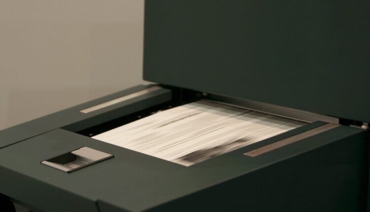 Radnik štamparije optužen za krađu testa tvrdi: Pošao sam u WC i poneo prazan list papira