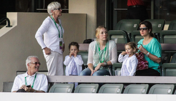 Zašto Mirka više ne prati na Rodžera na mečevima Zašto Mirka više ne prati na Rodžera na mečevima