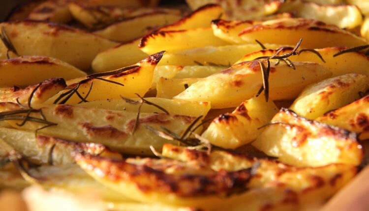 Sočan i hrskav: Recept za SAVRŠEN seljački krompir Sočan i hrskav: Recept za SAVRŠEN seljački krompir