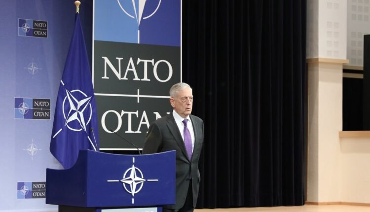 „Nobel rešio da se revanšira NATO-u koji je proslavio njegov izum“ „Nobel rešio da se revanšira NATO-u koji je proslavio njegov izum“