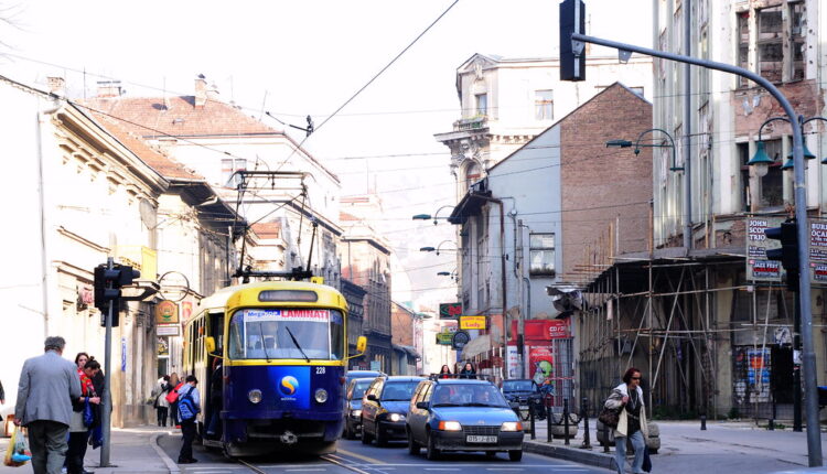 BiH traži uvođenje obaveznog PCR testa i za građane Srbije, Hrvatske i Crne Gore