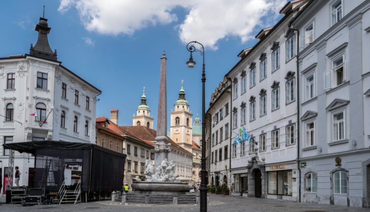 U Sloveniji od sutra na snazi policijski čas