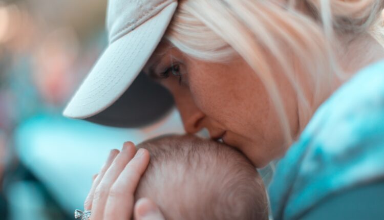 Mama optužila svekrvu da je njeno dete dovela u opasnost, ali ne misle svi da je u pravu