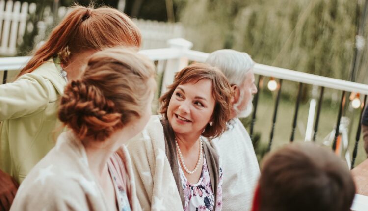 U sve se mešaju: Žene otkrile najgore uvrede koje su im izgovorile „svekrve iz pakla“