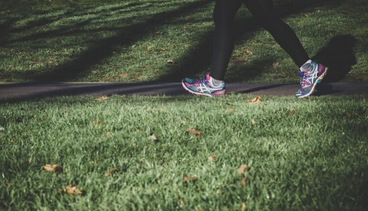 Brzina hodanja ili broj koraka – šta je važnije ako želite da smršate