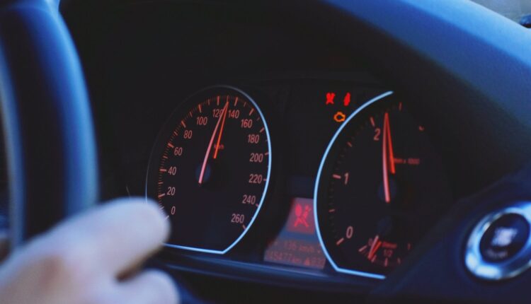 10 sjajnih trikova kako da uštedite na potrošnji goriva u automobilu 10 sjajnih trikova kako da uštedite na potrošnji goriva u automobilu