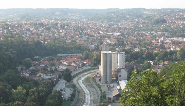 Muzičari sejali koronu po Valjevu, zarazili najmanje 25 osoba Muzičari sejali koronu po Valjevu, zarazili najmanje 25 osoba